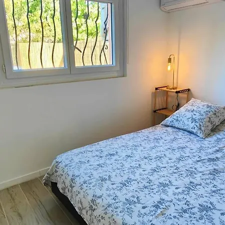 Neuf Jardin Avec Piscine דירה Fréjus